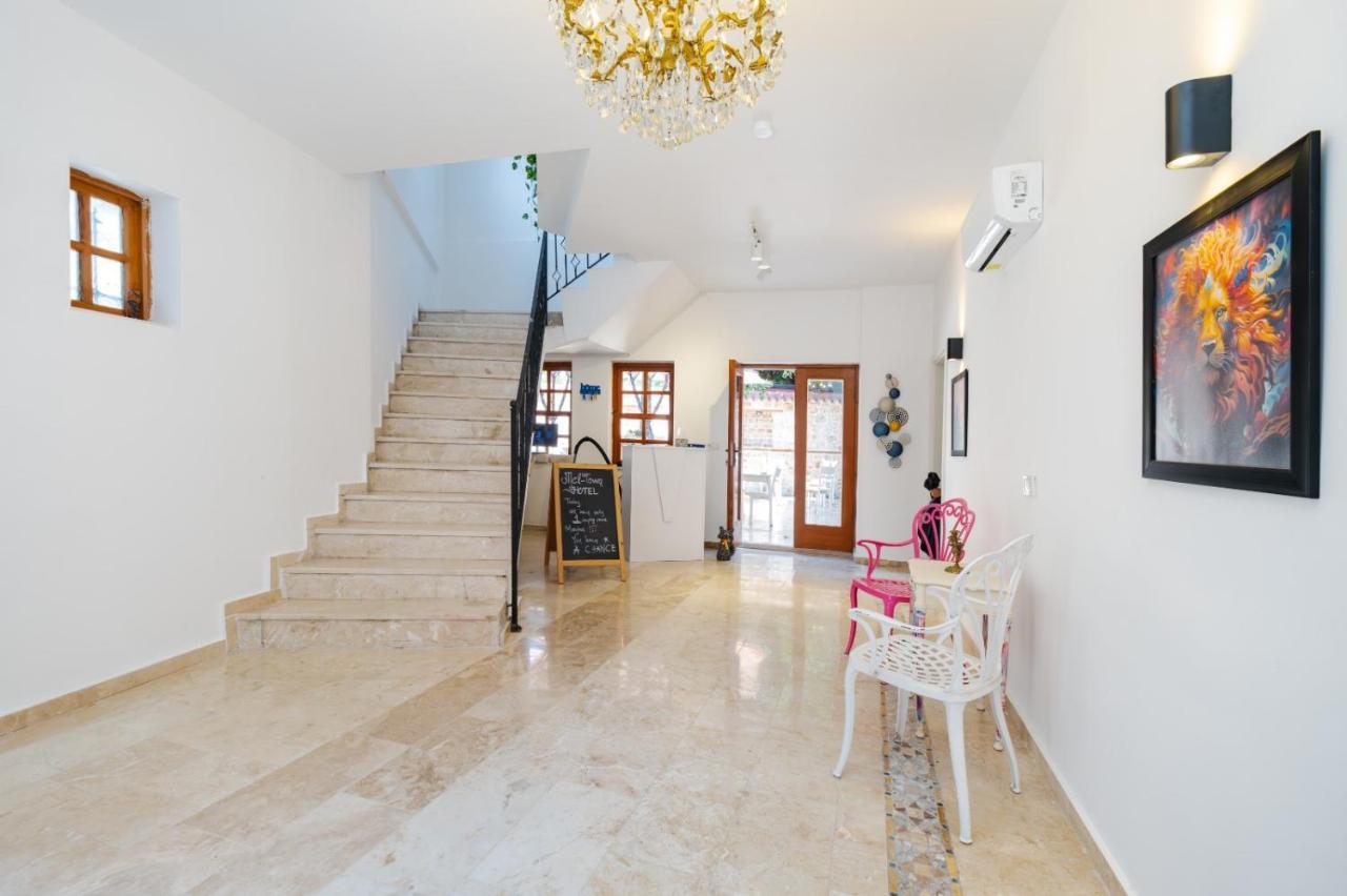 Mel Town Bed and Breakfast Antalya Eksteriør billede